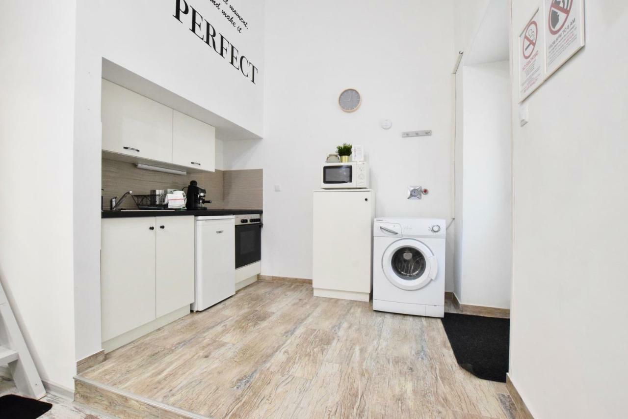 Standard Apartment by Hi5 - Akácfa 59 Budapest Esterno foto
